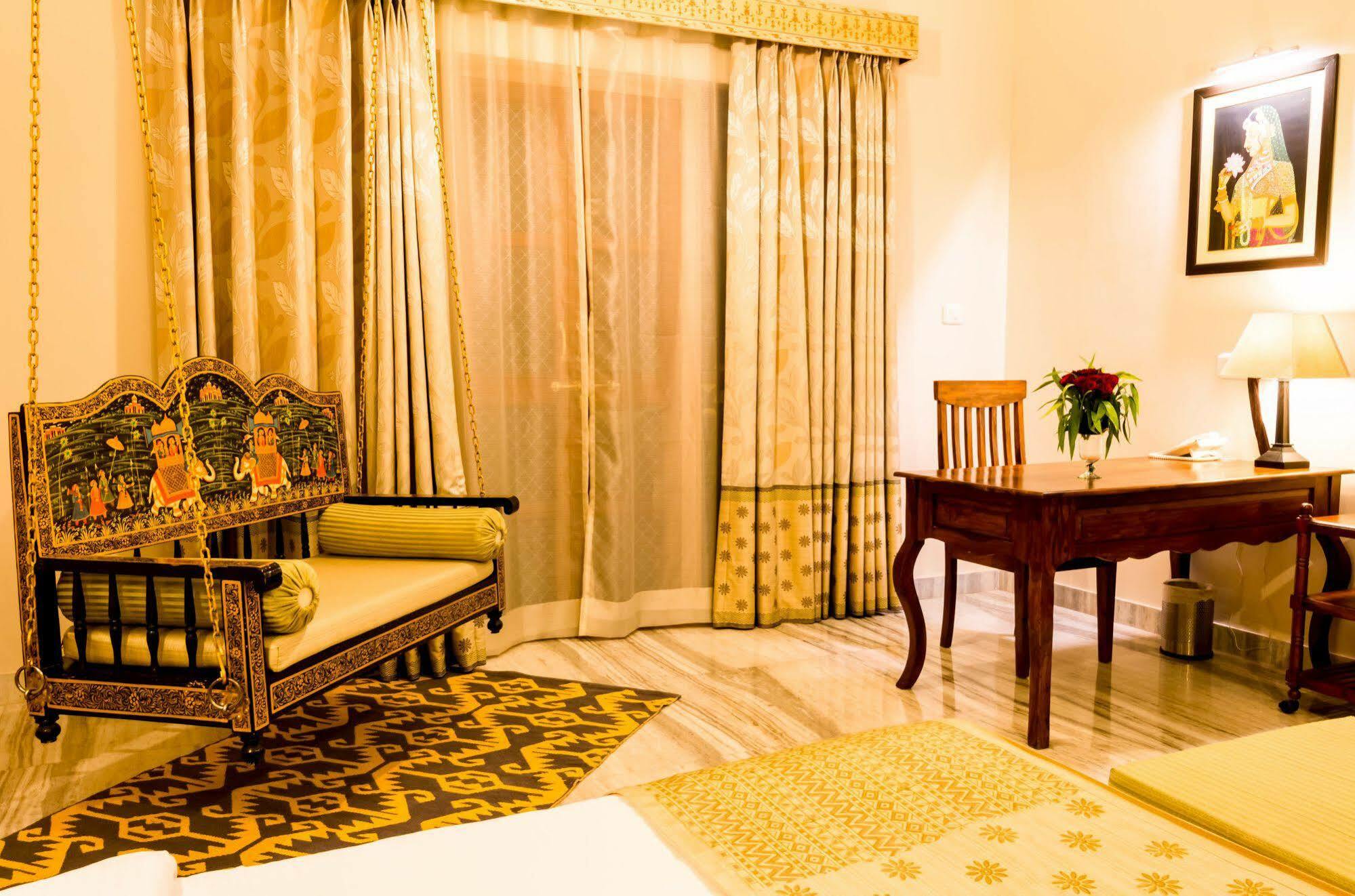 Pratap Mahal Pushkar Ihcl Seleqtion Hotel Exterior photo