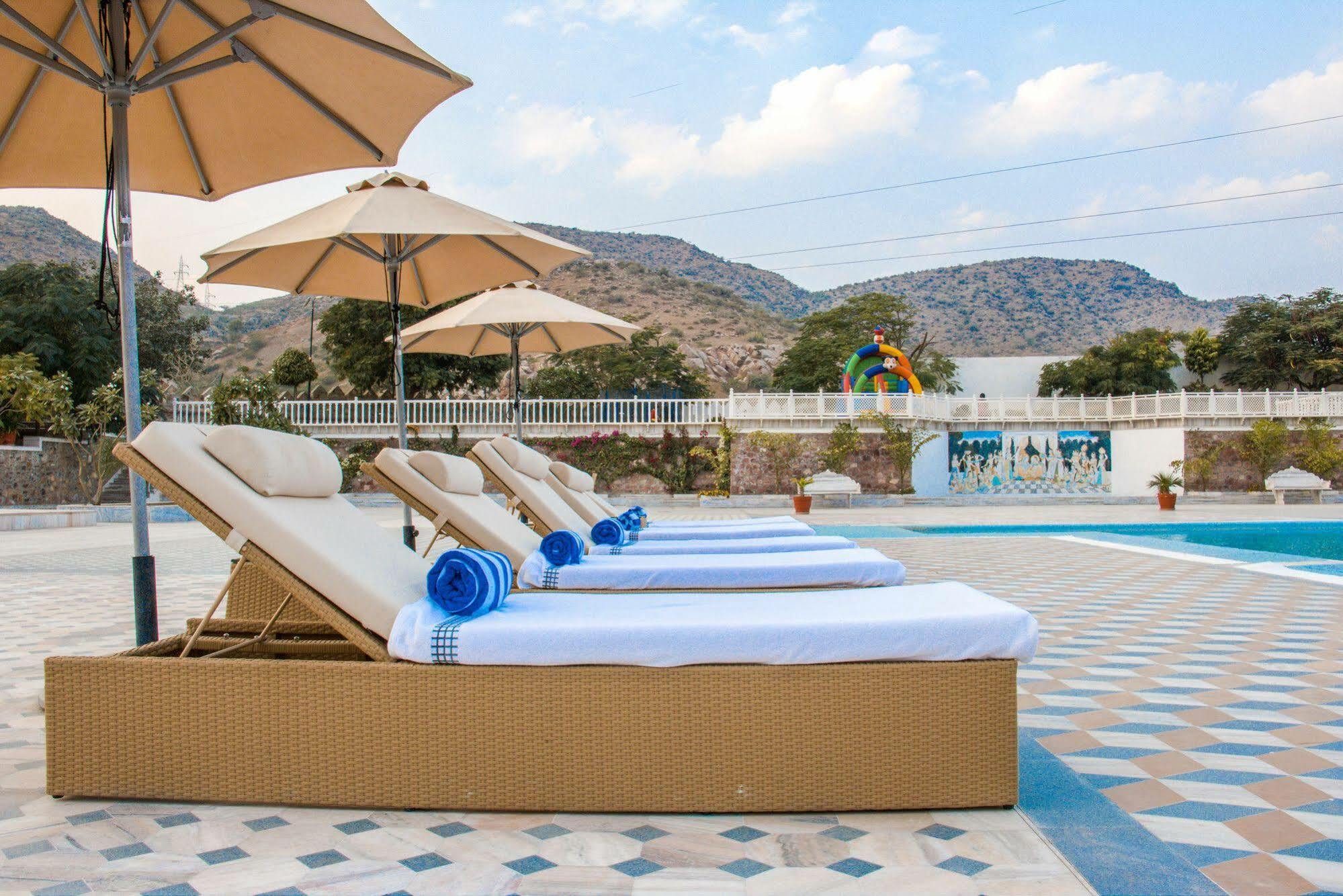 Pratap Mahal Pushkar Ihcl Seleqtion Hotel Exterior photo