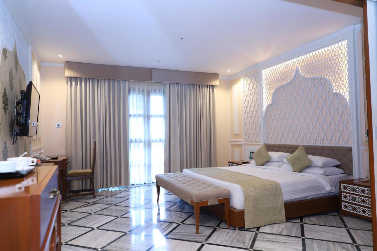 Pratap Mahal Pushkar Ihcl Seleqtion Hotel Exterior photo